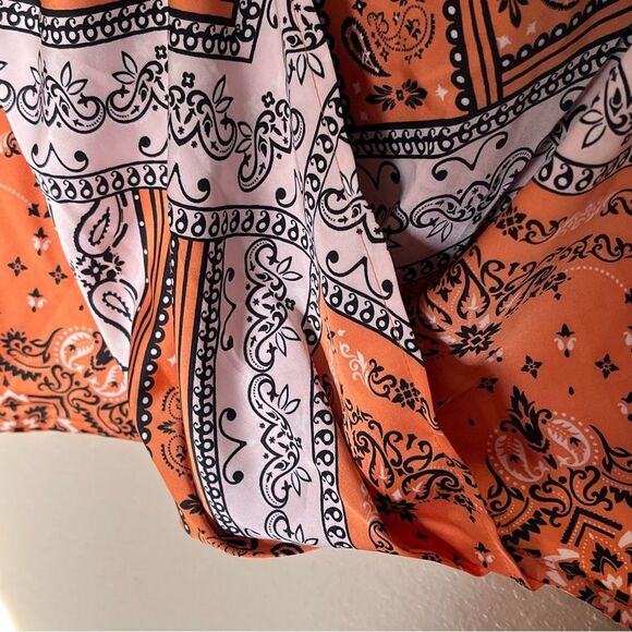 Rachel Zoe Orange/Black Paisley Faux Wrap Sleeveless Cropped Blouse Size Medium - Picture 6 of 9